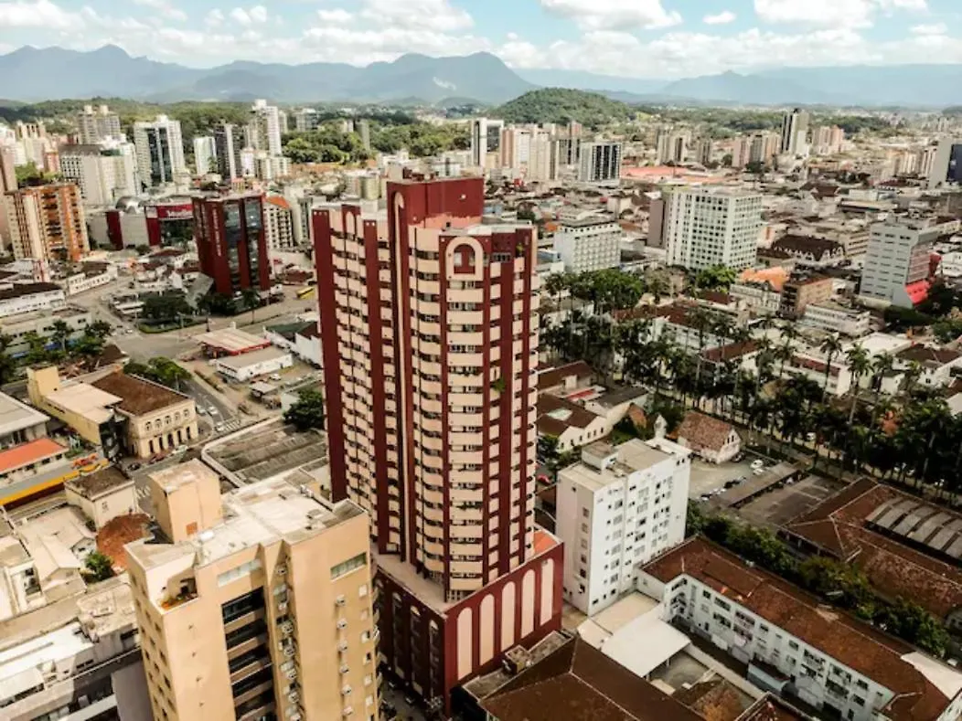 Rosenhaus - Homeclub Apto Grande Com Smartv Cozinha Joinville Brazílie